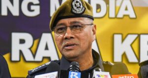 Cops open disciplinary probe after woman breaches Perak sultan’s security