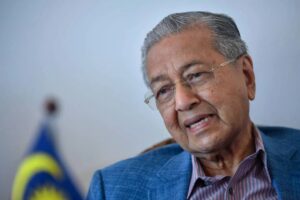 Dr M: No point naming PM candidates if you can't win GE
