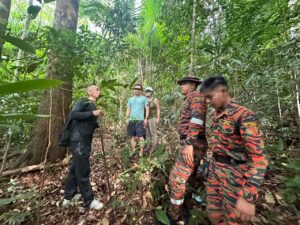 Dua warga Australia sesat ketika mendaki ditemui selamat