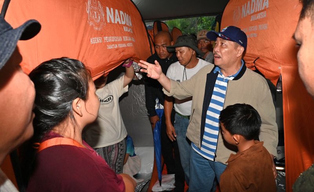 Fokus bantu rakyat, bukan fikir politik – Hajiji