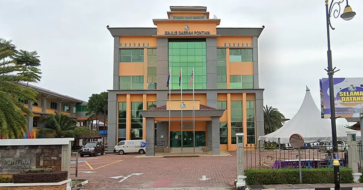 Forced closures over flag gaffe violates right to livelihood, says lawyer