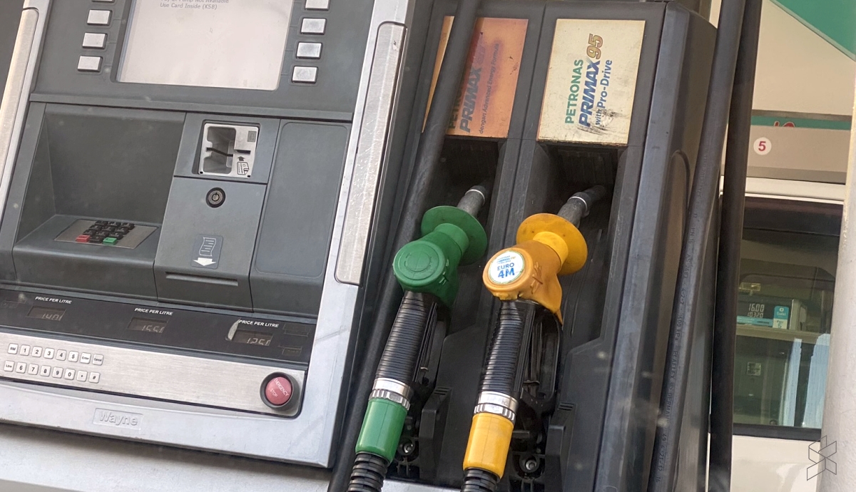 Foreigners will be able to buy RON95 fuel for about RM2.60 per litre
