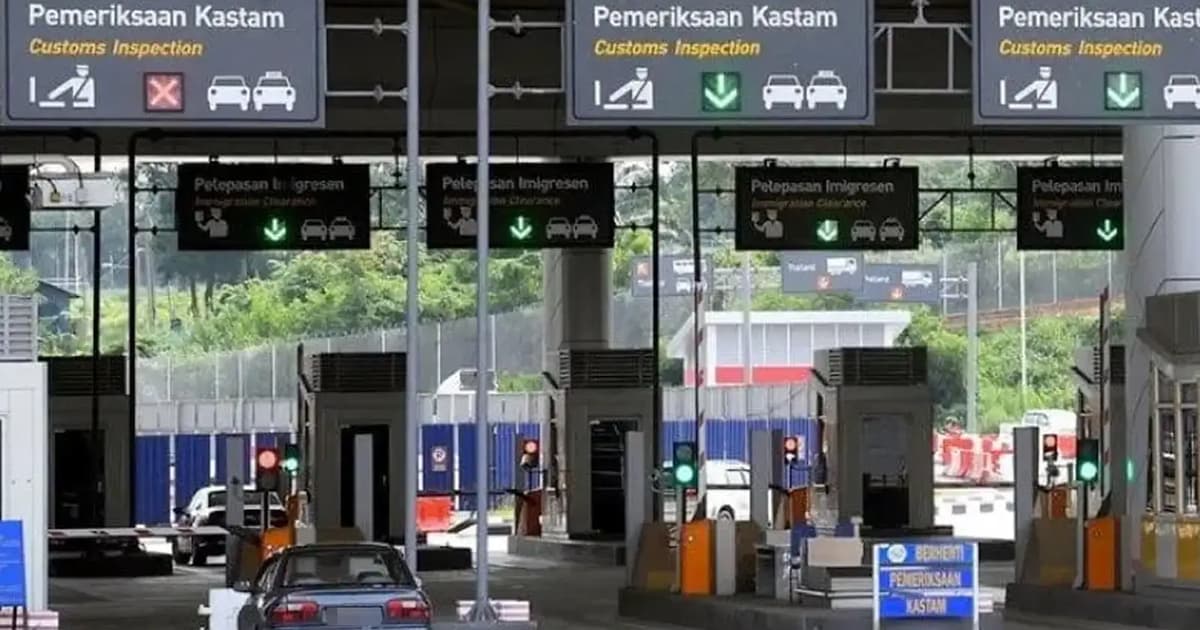 Form 6 student among 23 detained for drugs after Thai holiday