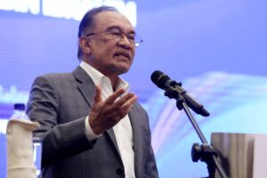 Govt respects right to gather but condemns violence, says PM Anwar