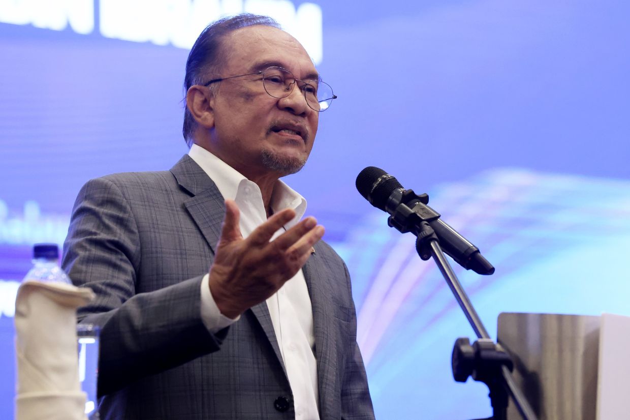 Govt respects right to gather but condemns violence, says PM Anwar