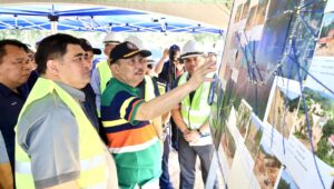 Hajiji praises rapid progress on Pan Borneo Highway, launches solar-powered water treatment system