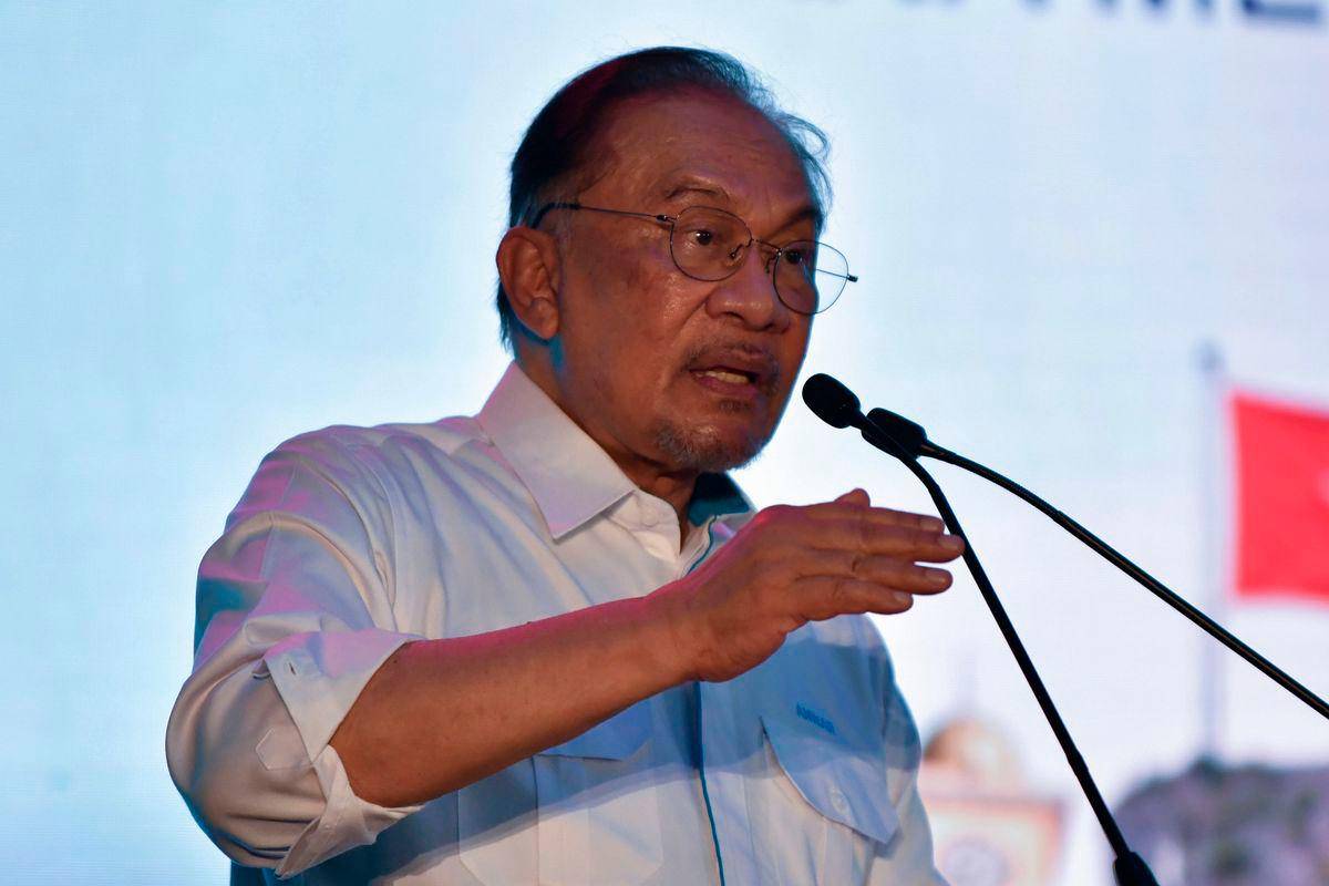 Harga RON95 turun ke RM1.99 seliter akhir bulan ini, janji PM