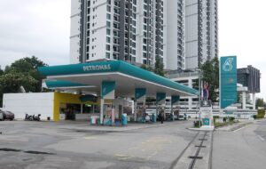 petronas petrol station right-sizing