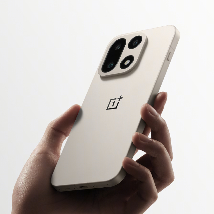 Imej Rasmi OnePlus 15 Diperlihatkan Kepada Umum