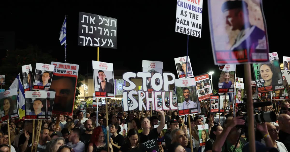 Israelis rally for Gaza deal ahead of Netanyahu-Trump meeting