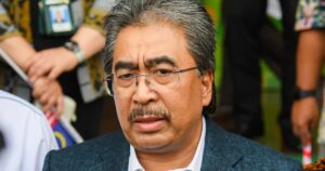 Johari slams ‘outsiders’ for politicising Kg Sungai Baru, causing Sept 11 commotion