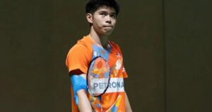 Jun Hao puts up great fight, falls to Chinese shuttler in marathon duel