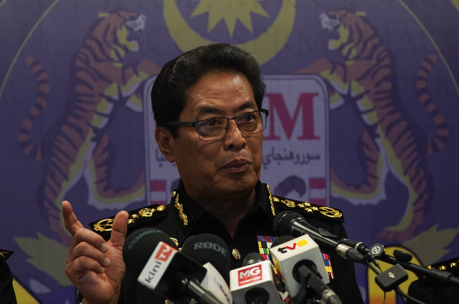 Kongsi gelap lindungi kartel diesel di Sarawak