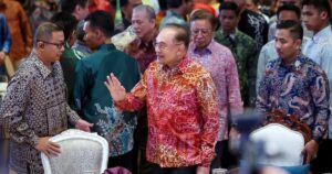 LNG exports in Bintulu unaffected by security threat, says Anwar