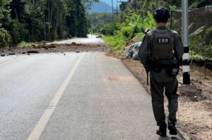 Lima anggota keselamatan Thailand cedera terkena bom