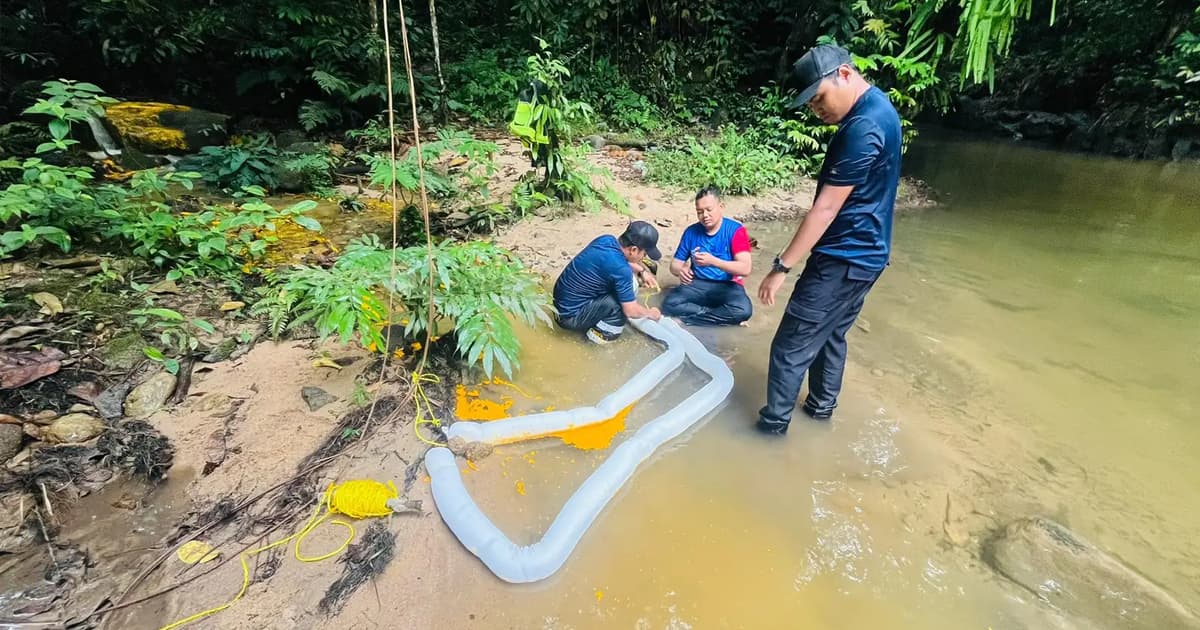 Luas confirms palm oil residue spill off Sungai Gombak