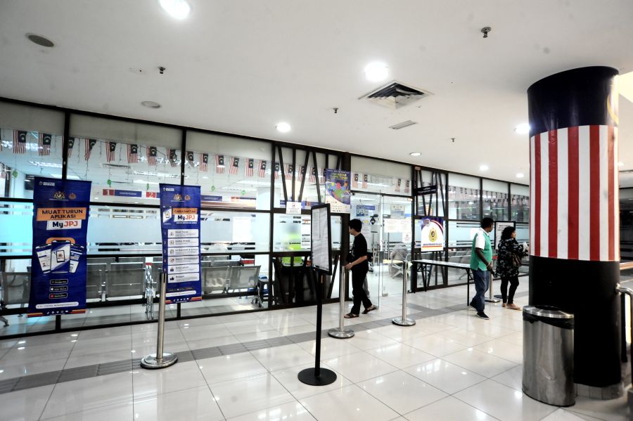 Lupa, buta teknologi alasan tidak perbaharui lesen memandu