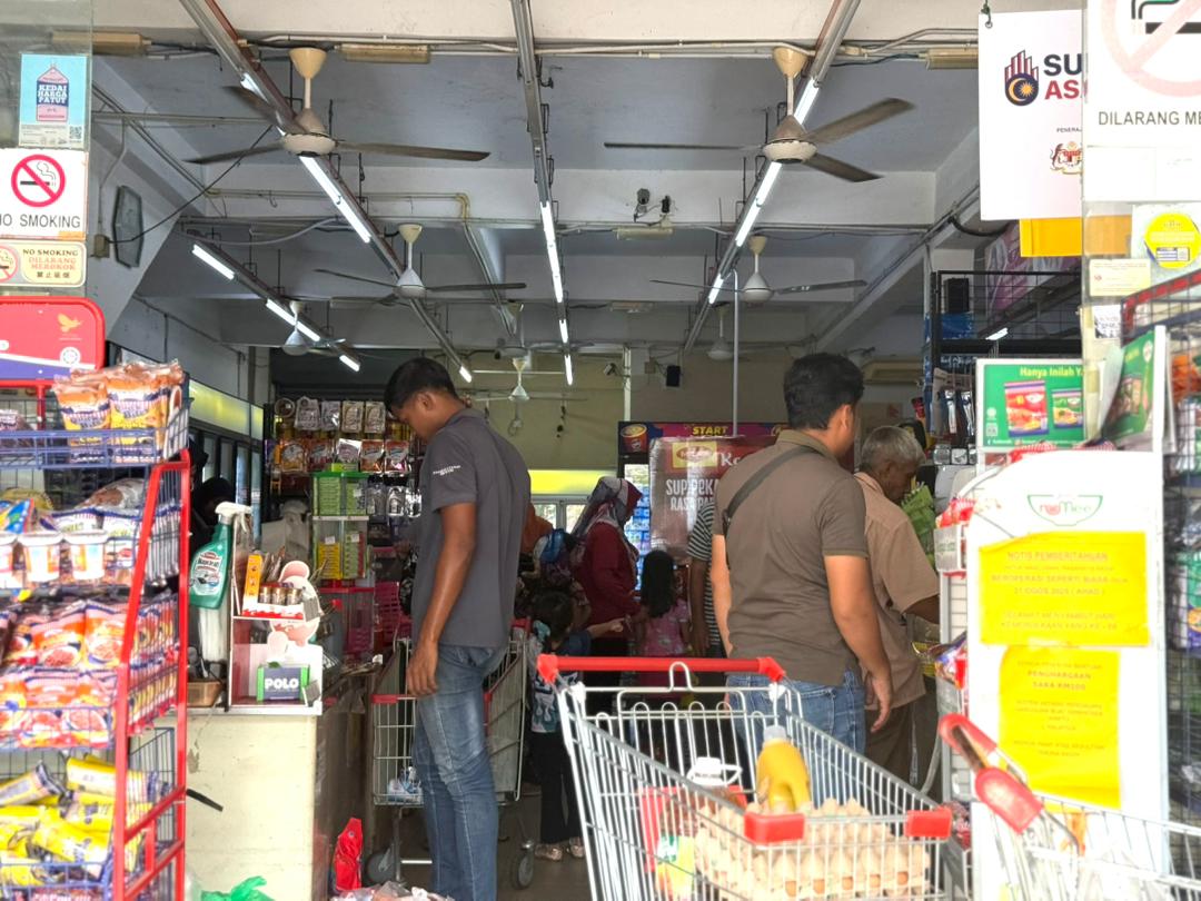 MB, wakil rakyat PN Perlis sumbang semula bantuan SARA pada rakyat