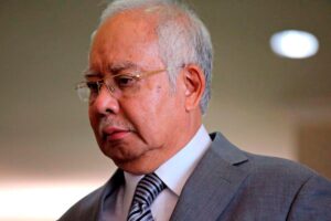 Mahkamah tolak permohonan Najib pinda semakan kehakiman