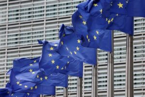 Majority of EU citizens favour enlargement, poll indicates