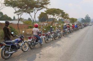 Malawi votes amid economic downturn and leadership discontent