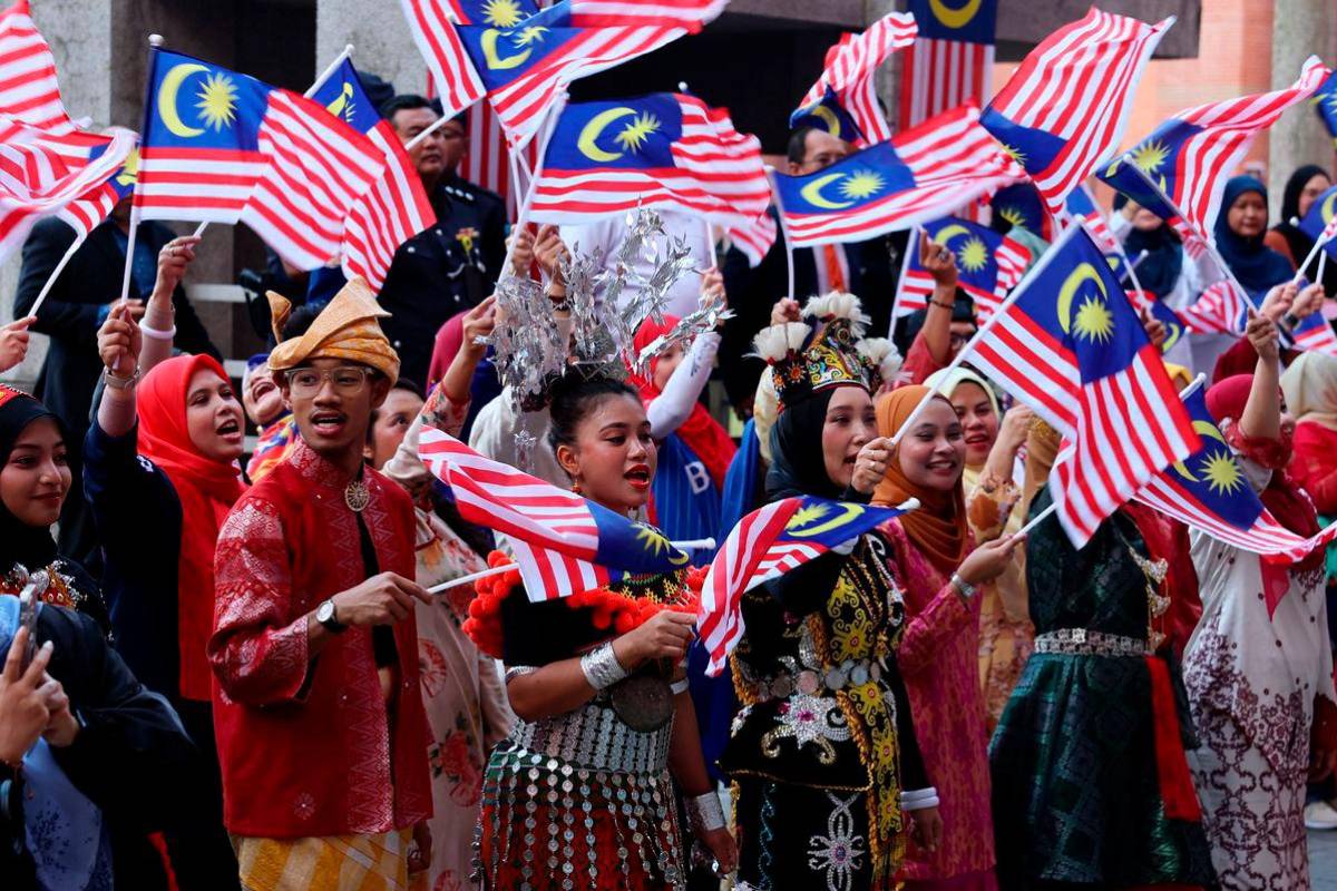 Malaysia Day 2025 preparations reach 95% completion, says Communications Minister