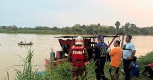 Man feared drowned while foraging for clams in Sungai Pahang