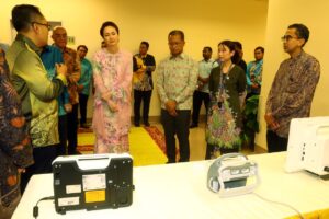 Mercy Malaysia donates over RM340,000 in medical equipment to HRPB's Neurosurgical Unit