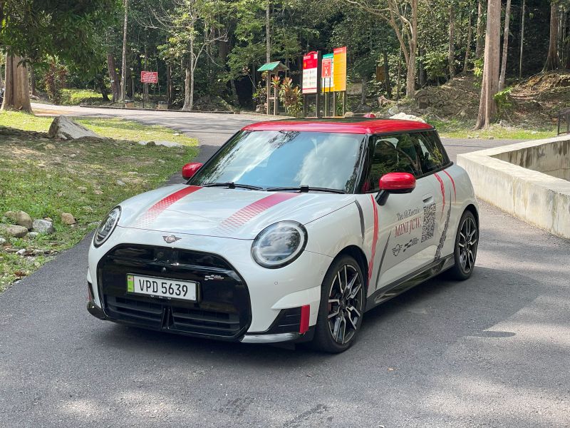 Mini JCW E 2025: Hot hatch elektrik, jiwa masih Go-Kart