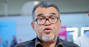 Ministry studying platform screen doors at LRT stations after death of blind passenger