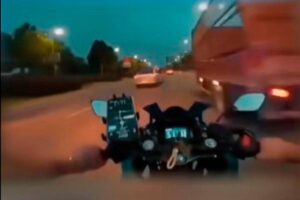 Motorcyclist narrowly escapes death from lorry’s metal rod