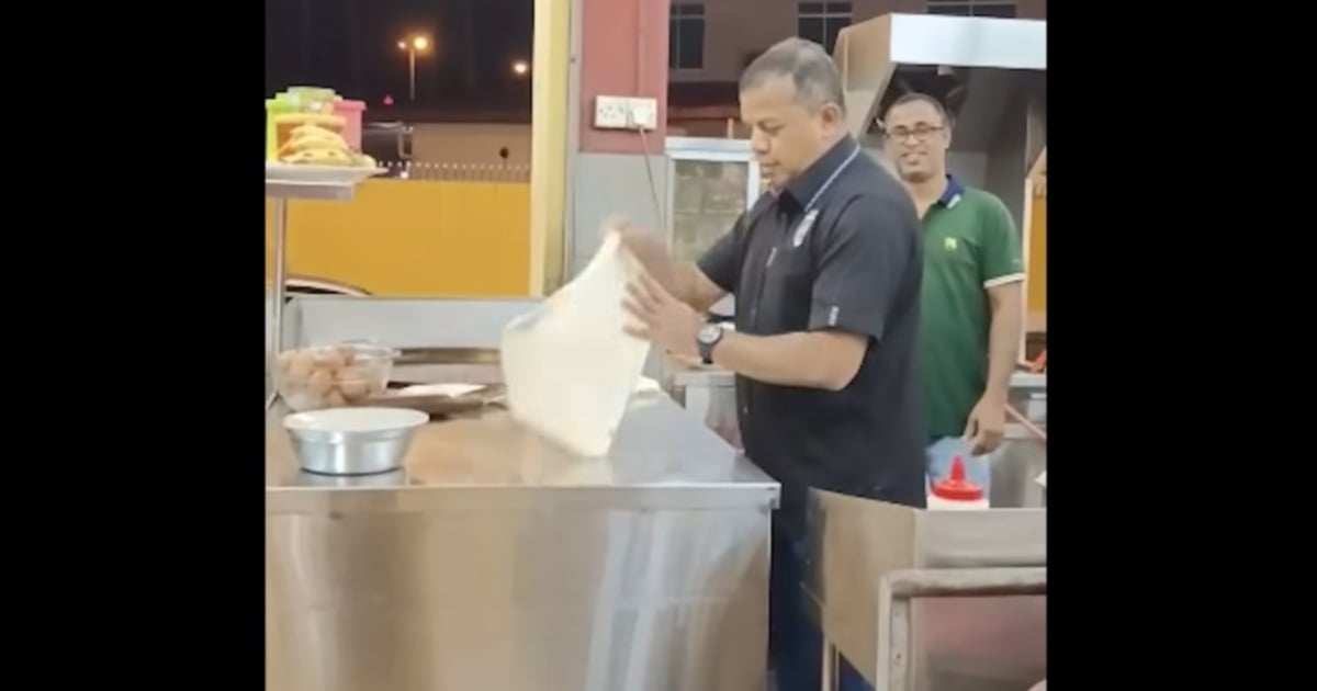 #NSTviral: Ayob flips roti canai in Sibu, jokes about new gig after retirement [WATCH]