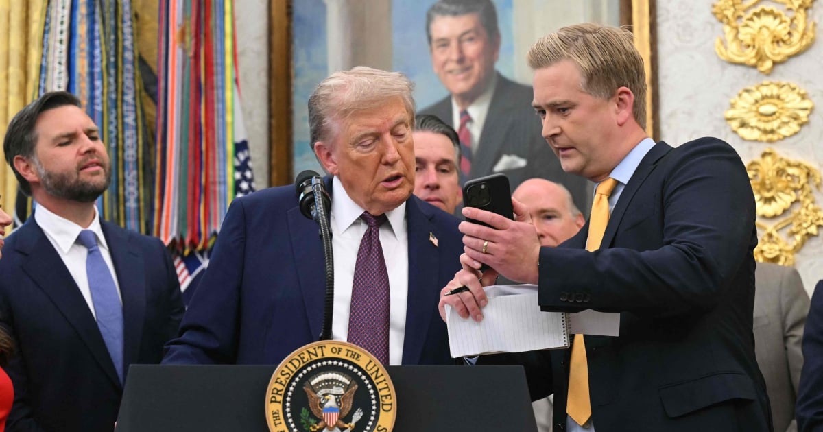 Not my bag: Trump blames AI for viral video