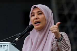 Nurul Izzah urges PKR reps to donate RM100 SARA aid to needy