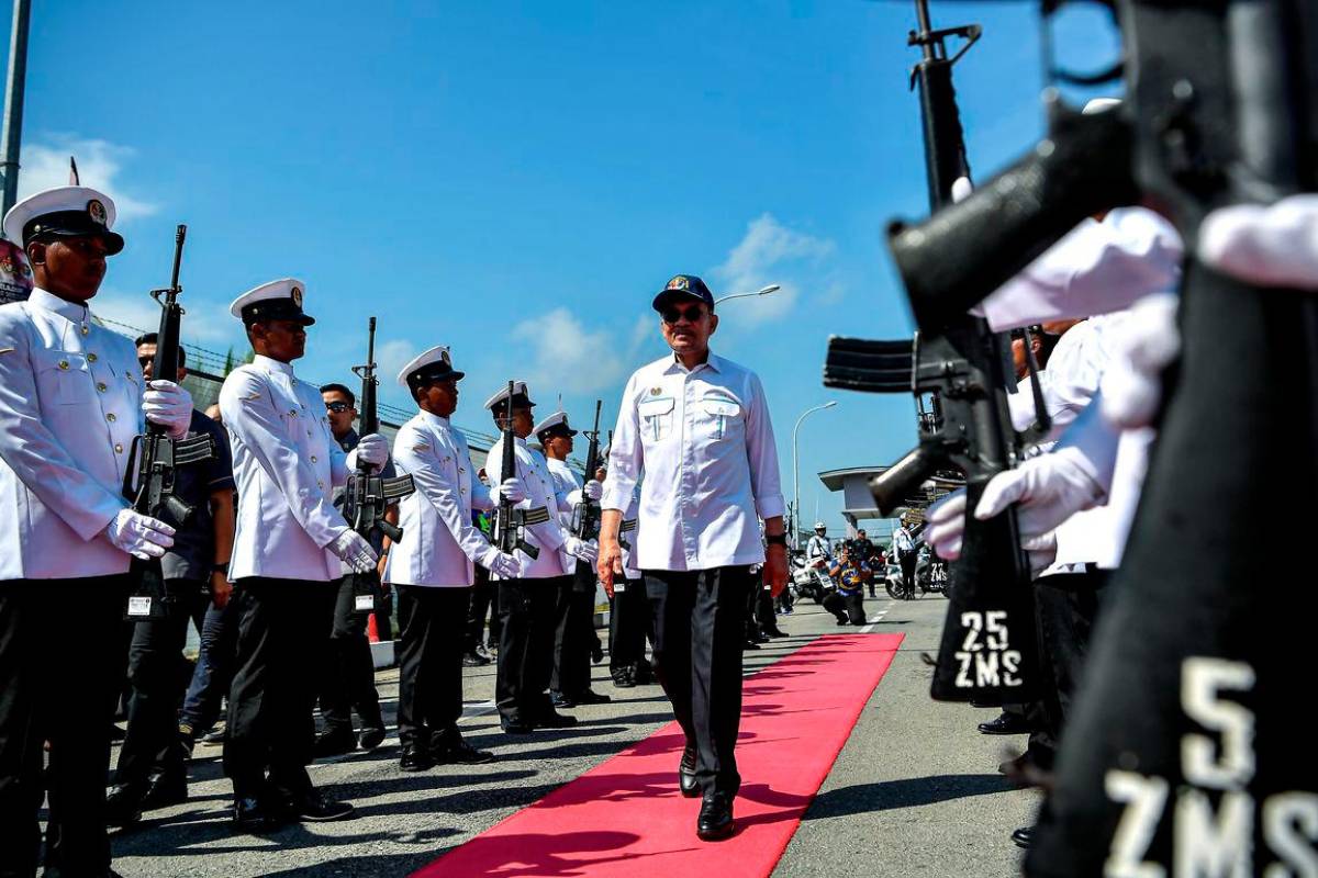 PM Anwar mahu projek pembinaan perumahan tentera di Sandakan dipercepat