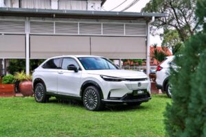 Pecutan Pertama Honda e:N1 – Mampukah Ia Bersaing Dengan EV Lain ? 