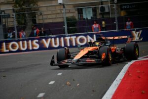 Piastri crashes out on first lap of Azerbaijan GP ending 34-race streak