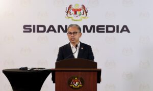 Poison Pen: Focus on internal politics first, Bersatu told