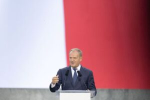 Poland closing Belarus border due to Zapad excercises, PM says