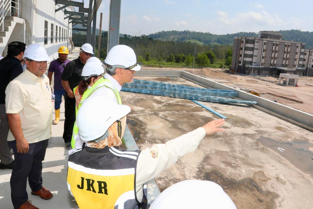 Projek pembinaan Hospital Kemaman lewat hampir lapan tahun 