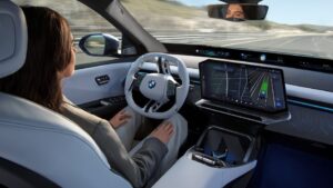 Qualcomm dan BMW Bekerjasama Membangunkan Snapdragon Ride Pilot – Sistem Swapandu Tahap 2+