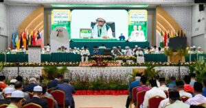 Refrain from using terms like ‘kafir’ and ‘pendatang’, PAS members told