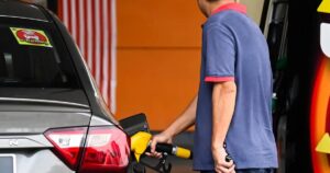 Renew driving licence or risk losing RON95 subsidy, says Loke