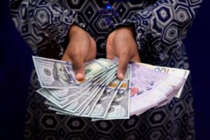 Ringgit dibuka tinggi berbanding dolar AS didorong tinjauan stabil S&P