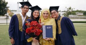 #SHOWBIZ: Raja Azura: I've passed the test as a single mother