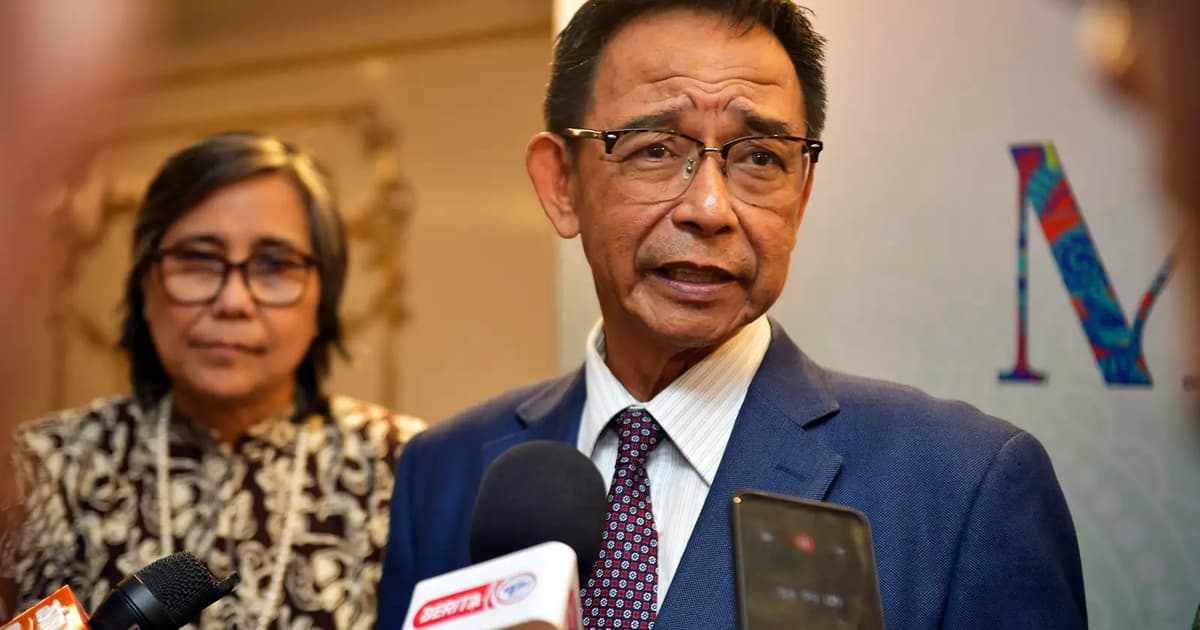 Sarawak minister takes ex-speaker to task over 35% seats