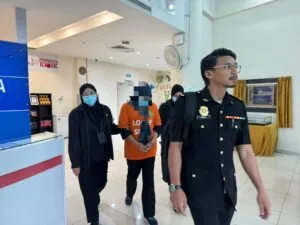 Seorang lagi penguat kuasa wanita ditahan SPRM