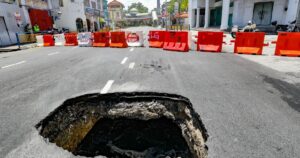 Sinkhole shuts down Jalan Burma in Penang