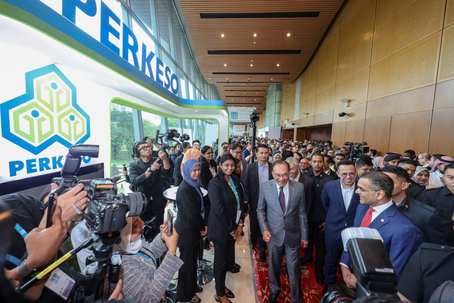 Skim lindungi luar waktu bertugas