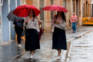 Spain lowers rain alert level in Valencia region after flood fears